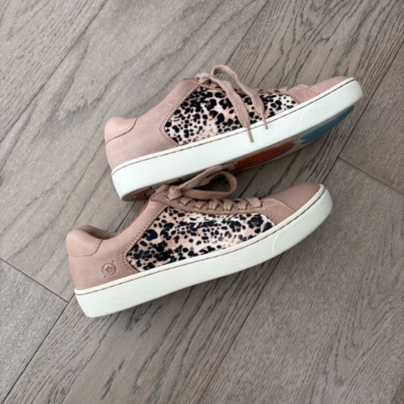 Born Tennis Shoes - Picture 4 of 13